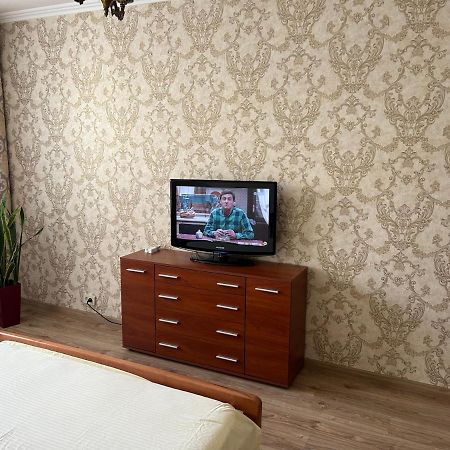 Apartments Kharkivs'Ke Highway Kijev Kültér fotó