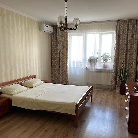Apartments Kharkivs'Ke Highway Kijev Kültér fotó