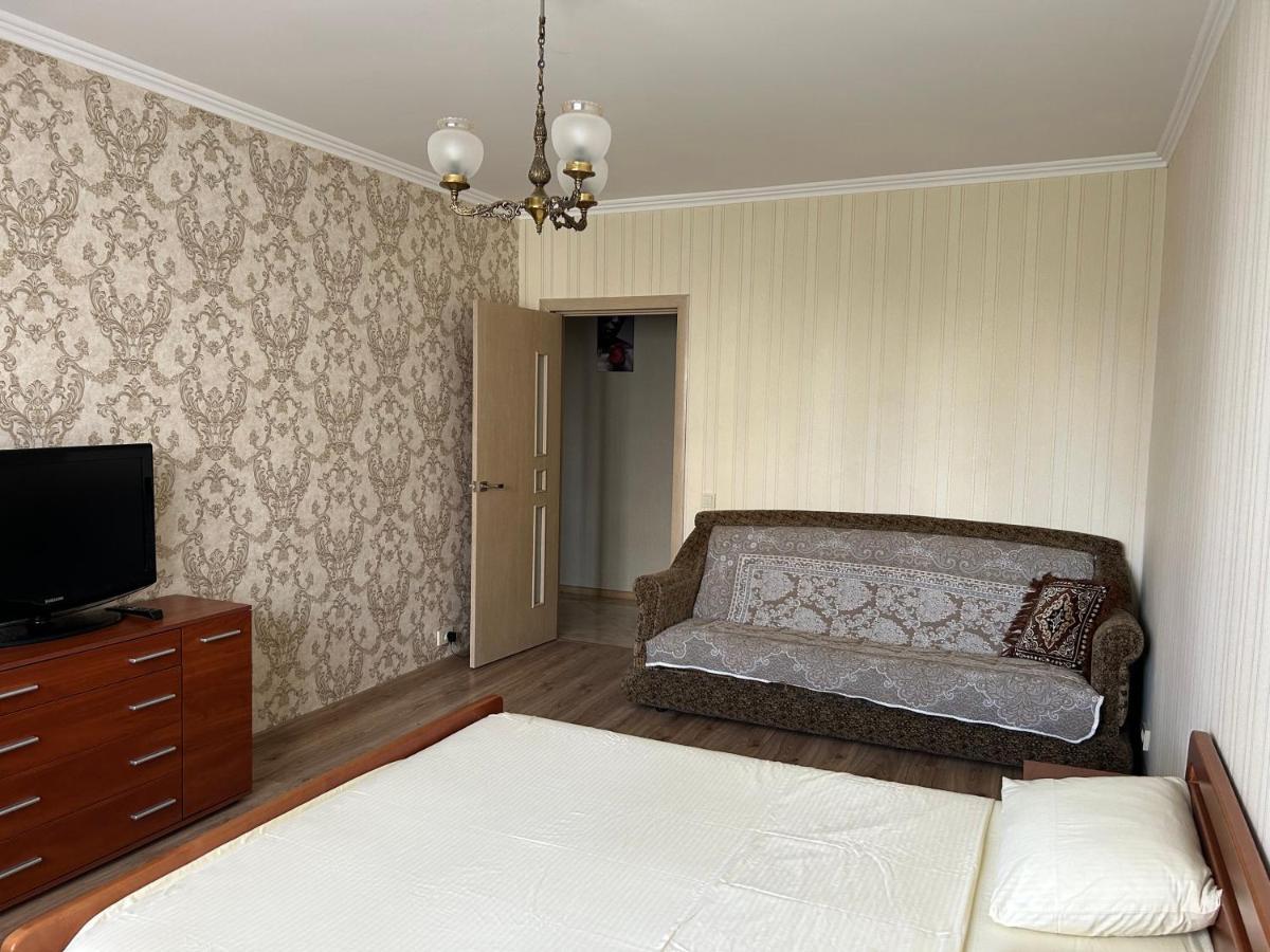 Apartments Kharkivs'Ke Highway Kijev Kültér fotó